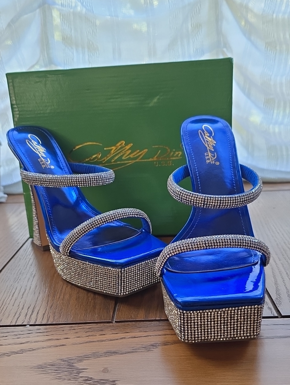 NIB Cathy Din Metallic Blue Rhinestone Platform Mules Sandals Size 9